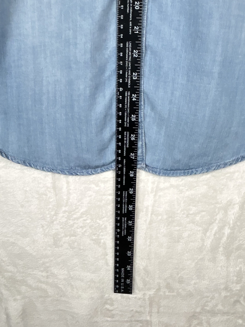 Lola River Harper Denim Pullover Top Womens Medium Blue Half Button Hi-Low - Picture 8 of 9